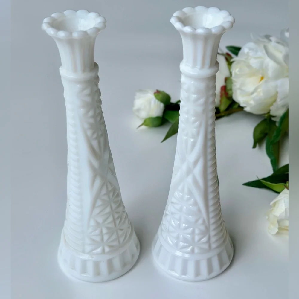 VTG Milk Glass Vases 2